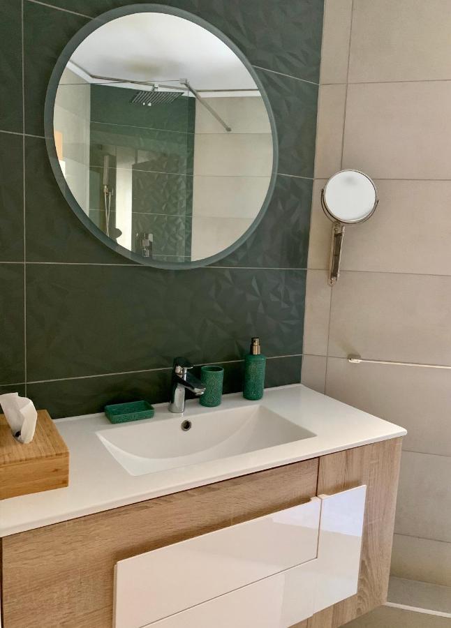 New / De Charme, Chic Et Calme Appartamento Parigi